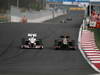 GP KOREA, 16.10.2011- Gara, Sergio Pérez (MEX), Sauber F1 Team C30 e Bruno Senna (BRA), Lotus Renault GP R31