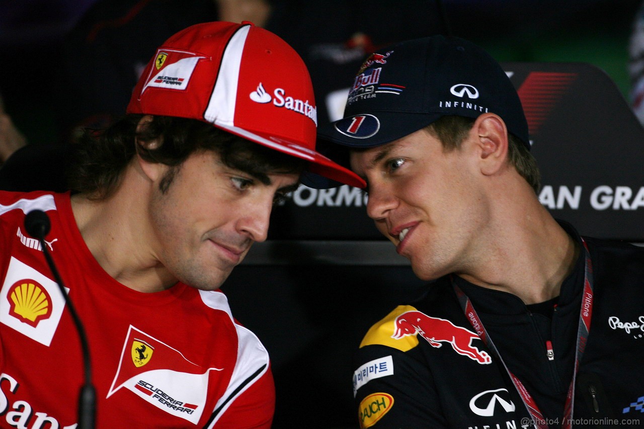 GP KOREA, 13.10.2011- Conferenza Stampa, Fernando Alonso (ESP), Ferrari, F-150 Italia e Sebastian Vettel (GER), Red Bull Racing, RB7 