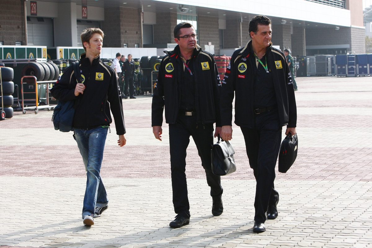 GP KOREA, 15.10.2011- Romain Grosjean (FRA), DAMS e Eric Boullier (FRA), Team Manager, Renault F1 Team 