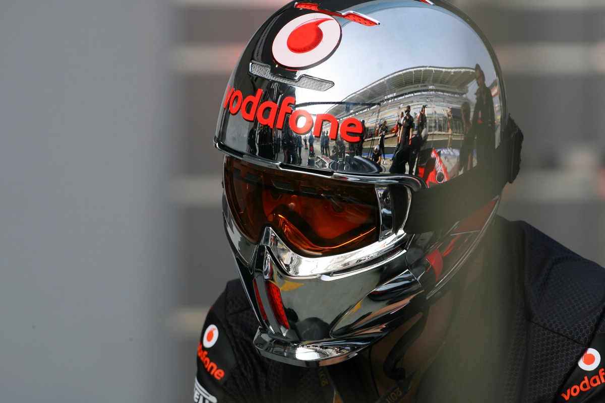 GP KOREA, 15.10.2011- Mechanic McLaren