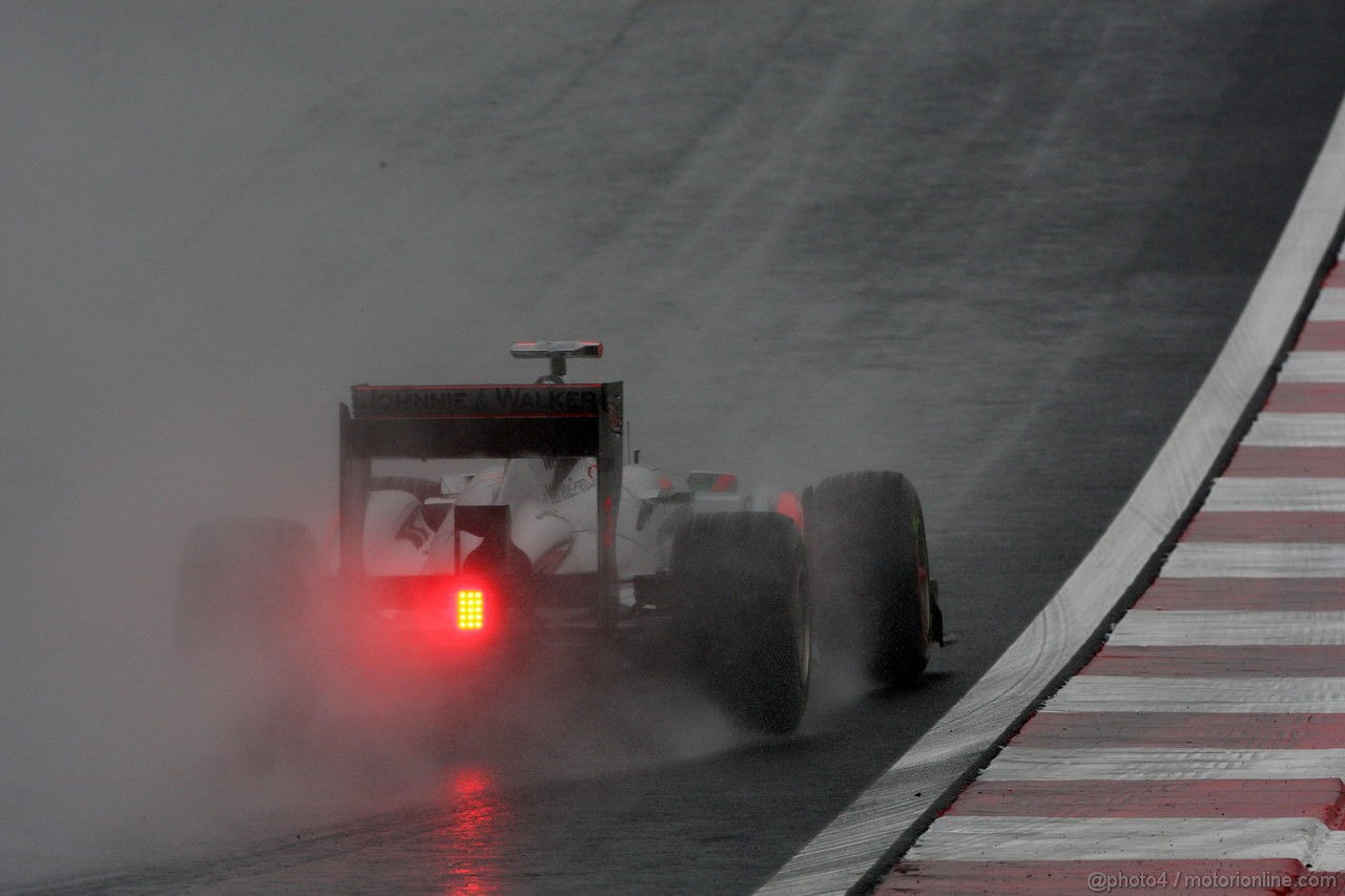 GP KOREA, 14.10.2011- Prove Libere 1, Venerdi', Lewis Hamilton (GBR), McLaren  Mercedes, MP4-26 