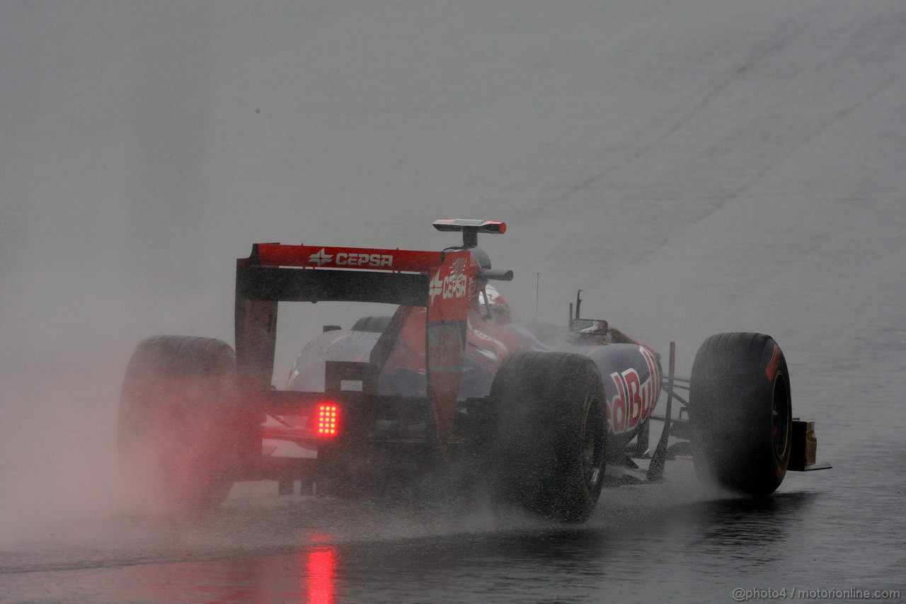 GP KOREA, 14.10.2011- Prove Libere 1, Venerdi', S�bastien Buemi (SUI), Scuderia Toro Rosso, STR6 