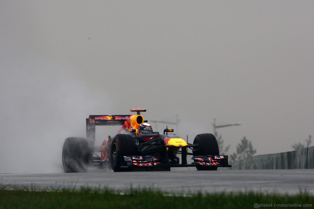 GP KOREA, 14.10.2011- Prove Libere 1, Venerdi', Sebastian Vettel (GER), Red Bull Racing, RB7 