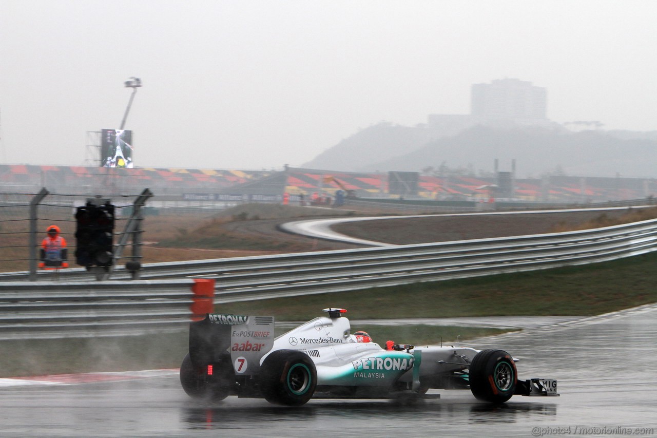 GP KOREA, 14.10.2011- Prove Libere 1, Venerdi', Michael Schumacher (GER), Mercedes GP Petronas F1 Team, MGP W02