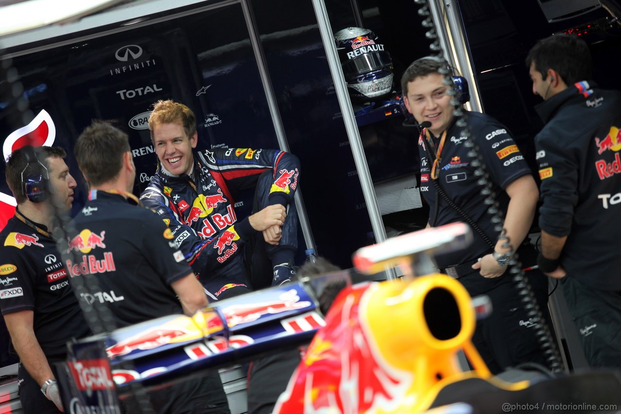 GP KOREA, 14.10.2011- Prove Libere 1, Venerdi', Sebastian Vettel (GER), Red Bull Racing, RB7