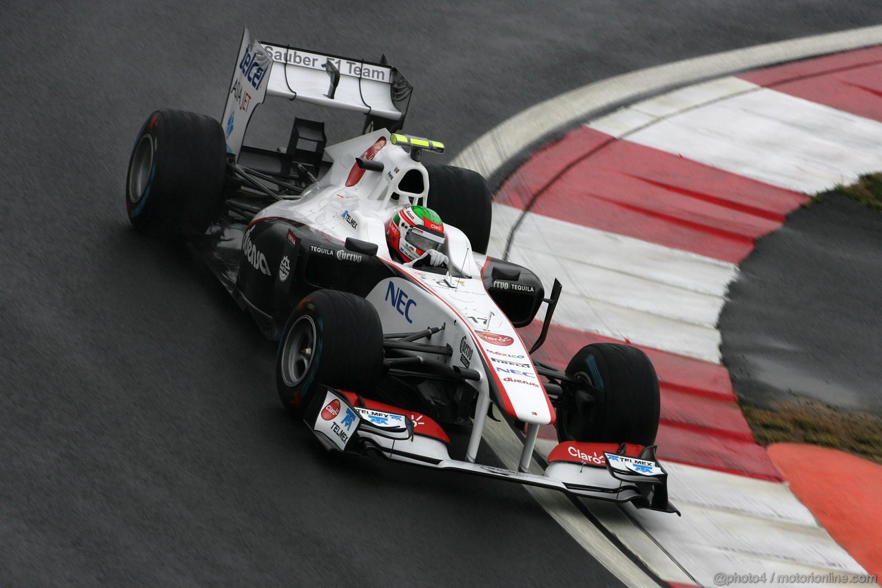 GP KOREA, 14.10.2011- Prove Libere 2, Venerdi', Sergio Pérez (MEX), Sauber F1 Team C30