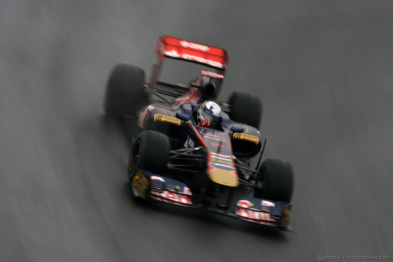 GP KOREA, 14.10.2011- Prove Libere 2, Venerdi', S�bastien Buemi (SUI), Scuderia Toro Rosso, STR6 