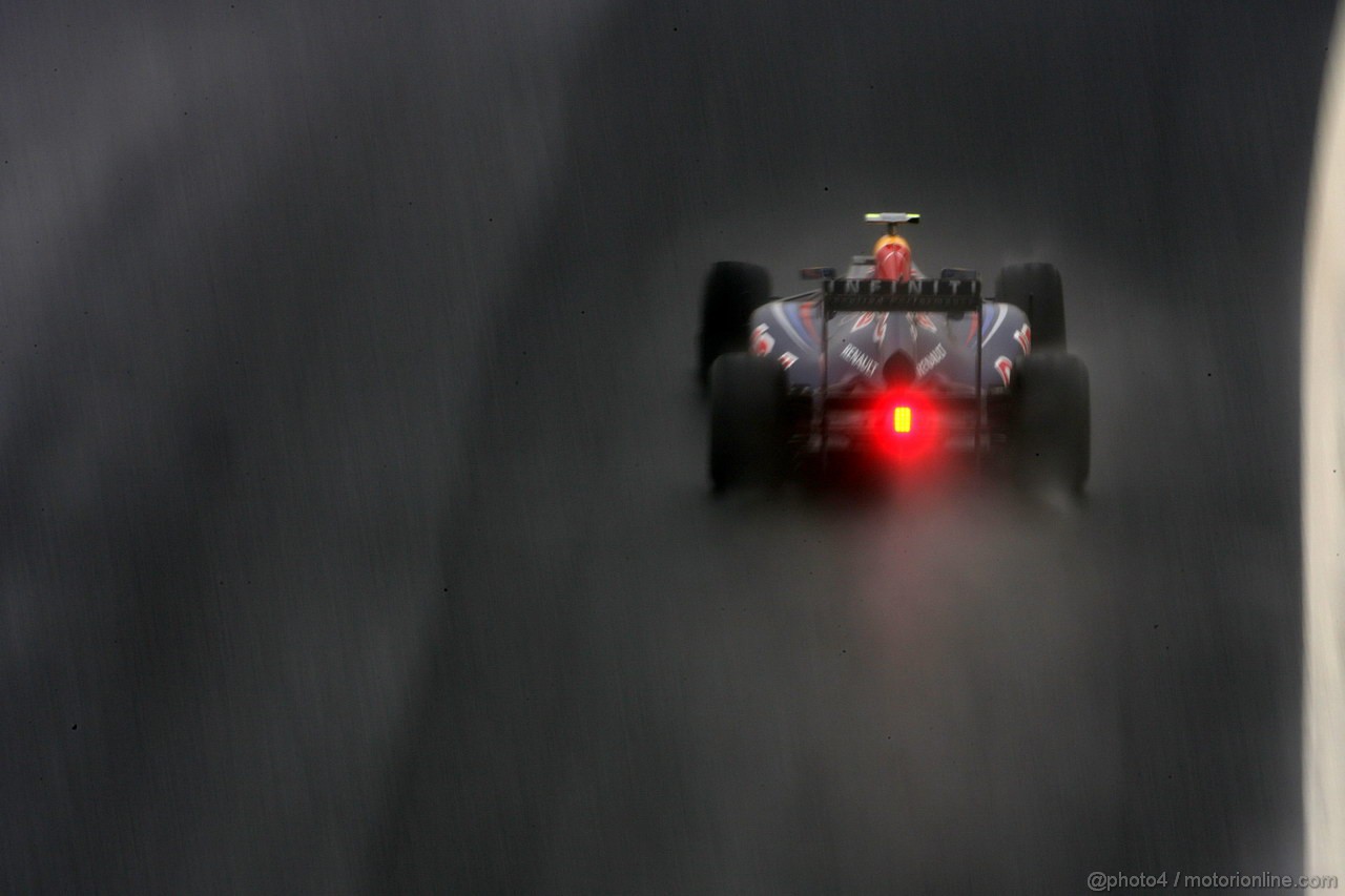 GP KOREA, 14.10.2011- Prove Libere 2, Venerdi', Mark Webber (AUS), Red Bull Racing, RB7