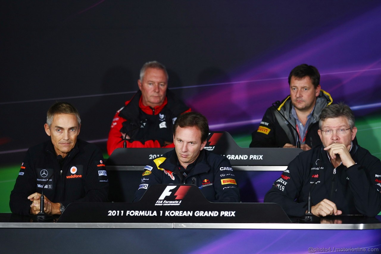 GP KOREA, 14.10.2011- Conferenza Stampa, Paul Hembery, Pirelli Motorspor Director, Martin Whitmarsh (GBR), Chief Executive Officer Mclaren, Christian Horner (GBR), Red Bull Racing, Sporting Director e Ross Brawn (GBR), Team Principal, Mercedes GP