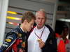 GP KOREA, 14.10.2011- Prove Libere 1, Venerdi', Sebastian Vettel (GER), Red Bull Racing, RB7 e Helmut Marko (AUT), Red Bull Racing, Red Bull Advisor 