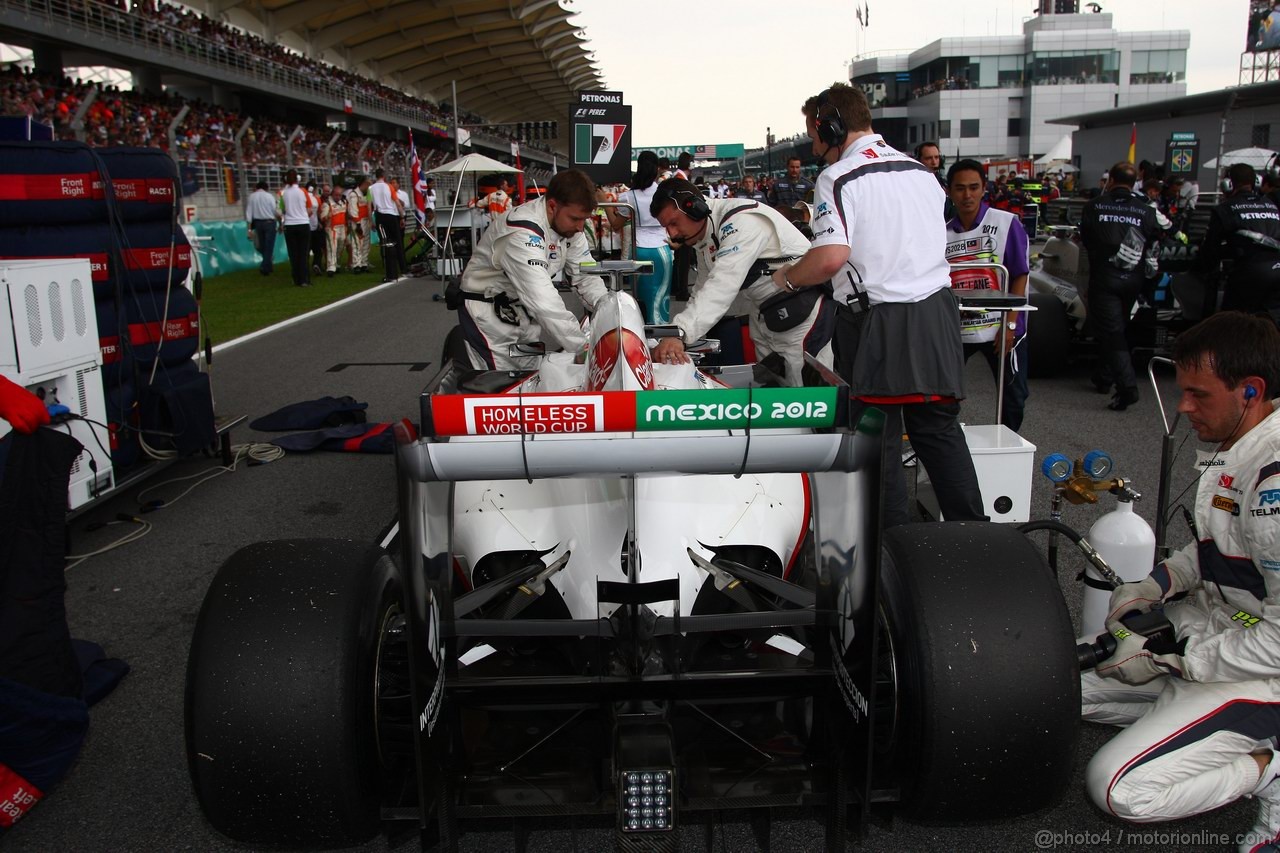 GP MALESIA, 10.04.2011- Gara, Sergio Pérez (MEX), Sauber F1 Team C30