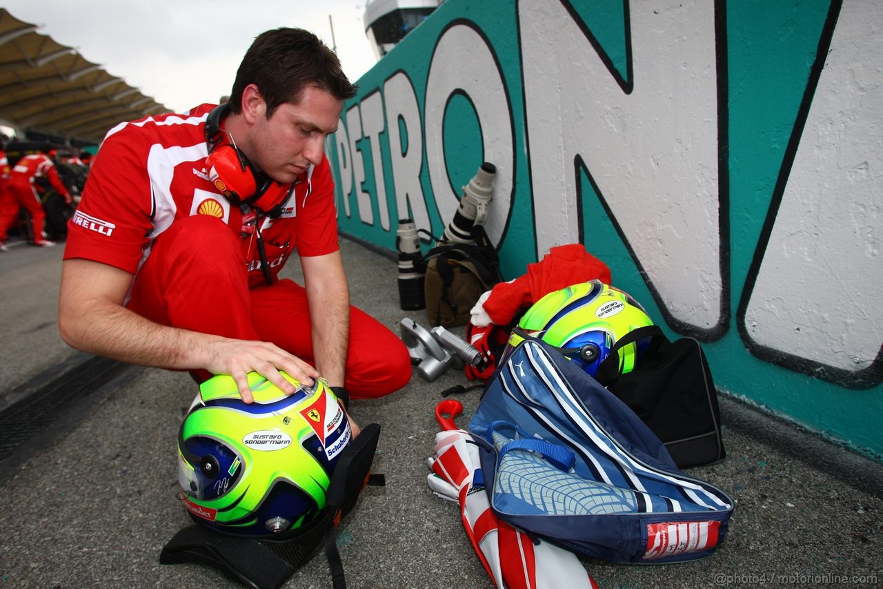 GP MALESIA, 10.04.2011- Gara, Helmet of Felipe Massa (BRA), Ferrari, F-150 Italia