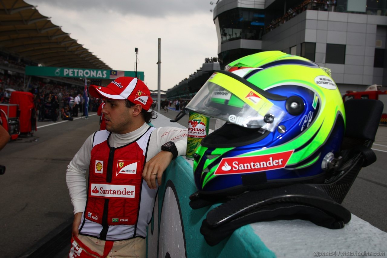 GP MALESIA, 10.04.2011- Gara, helmet of Felipe Massa (BRA), Ferrari, F-150 Italia with message to Gustavo Sondermann