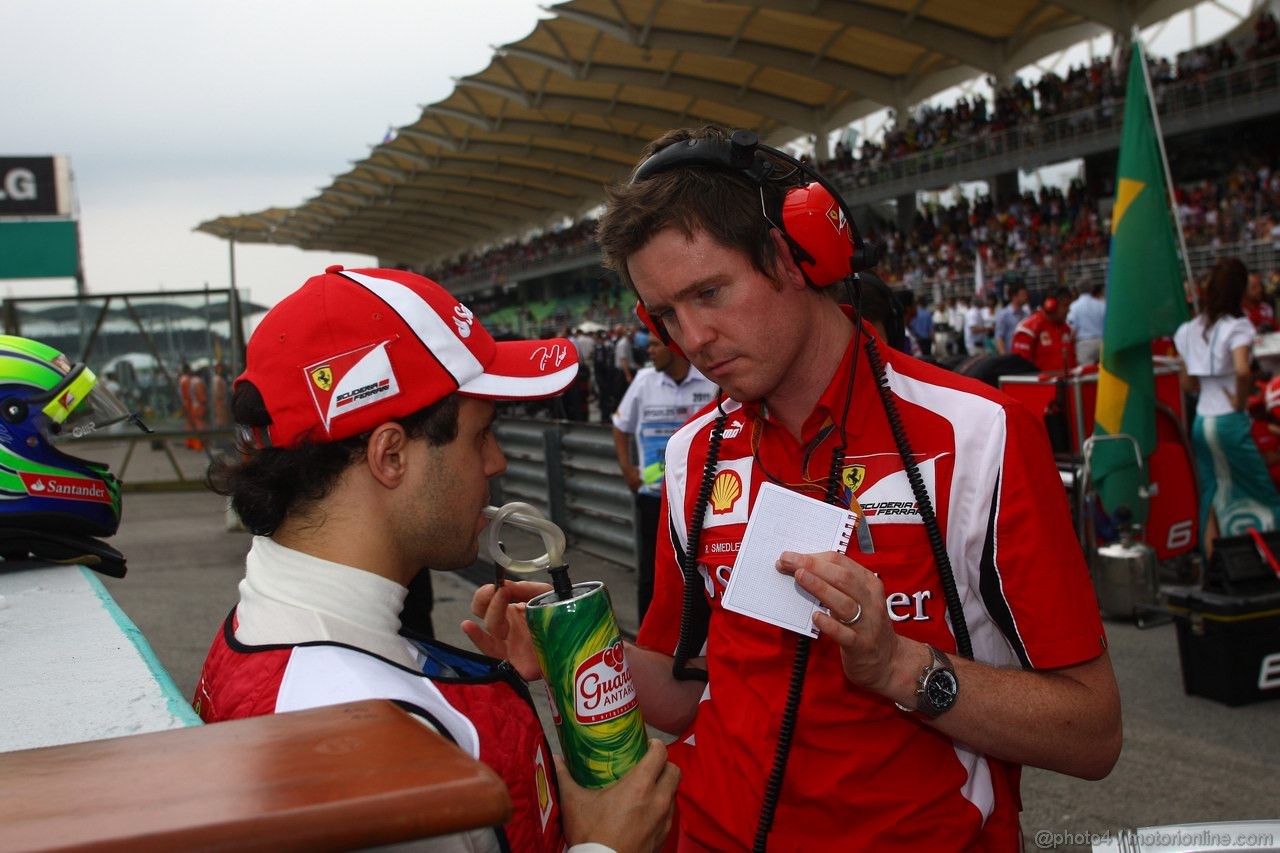 GP MALESIA, 10.04.2011- Gara, Felipe Massa (BRA), Ferrari, F-150 Italia e Rob Smedley, (GBR), Ferrari, Track Engineer of Felipe Massa (BRA) 
