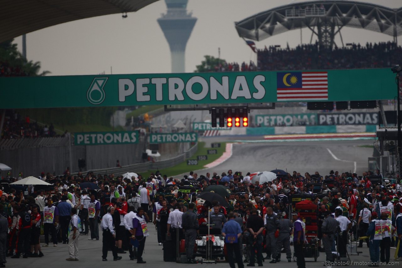 GP MALESIA, 10.04.2011- Gara, griglia