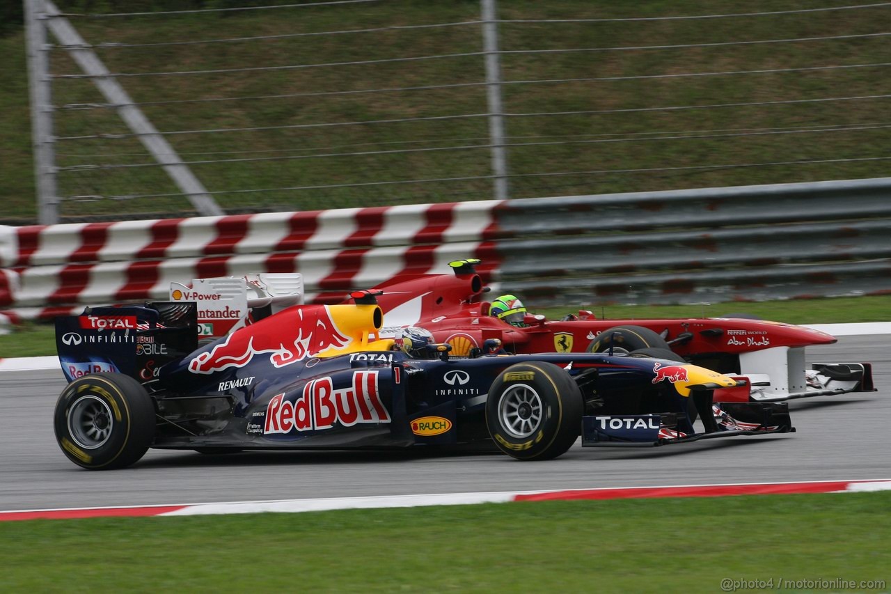 GP MALESIA, 10.04.2011- Gara, Sebastian Vettel (GER), Red Bull Racing, RB7 e Felipe Massa (BRA), Ferrari, F-150 Italia 