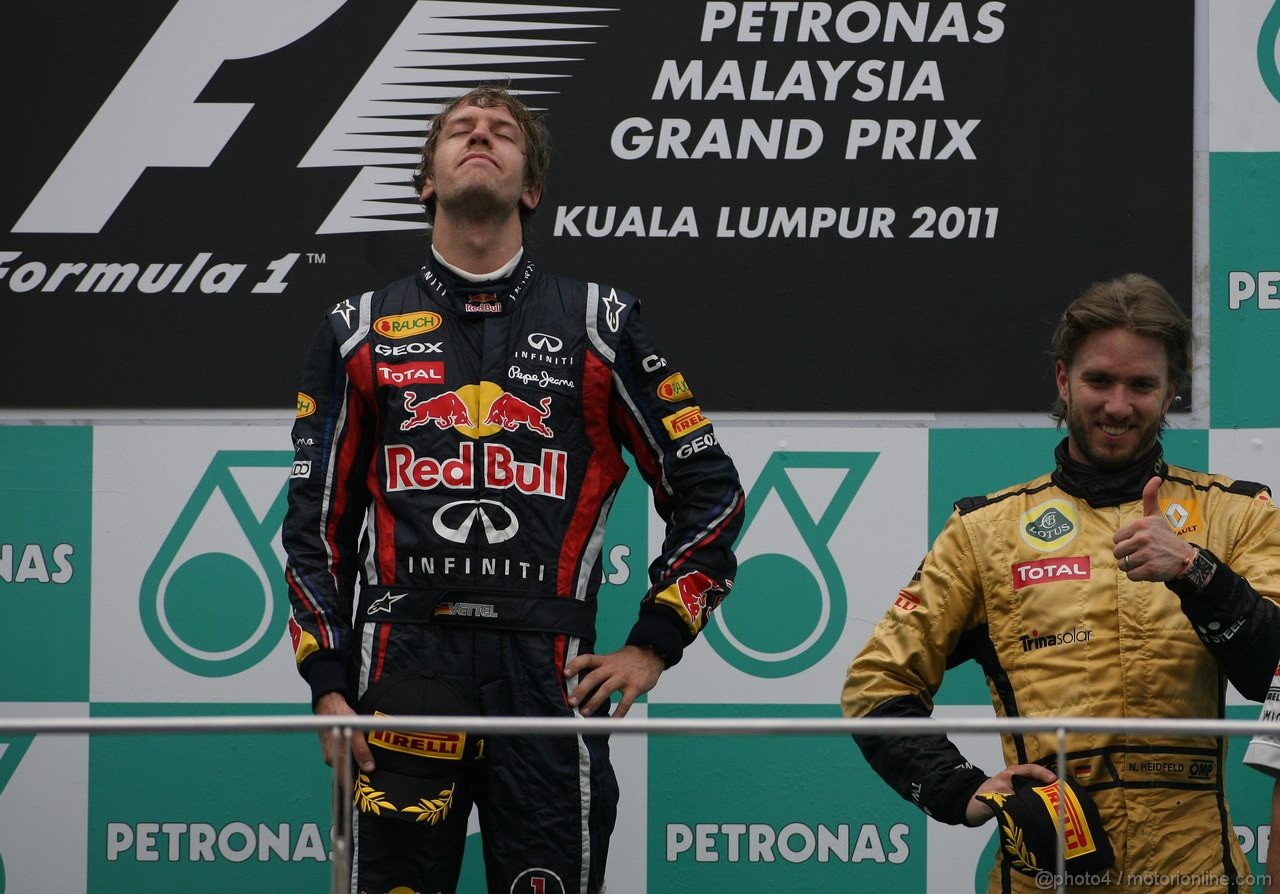 GP MALESIA, 10.04.2011- Gara, Sebastian Vettel (GER), Red Bull Racing, RB7 vincitore e Nick Heidfeld (GER) Lotus Renault GP R31  terzo 