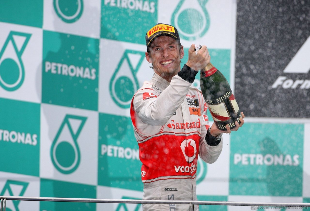 GP MALESIA, 10.04.2011- Gara, Jenson Button (GBR), McLaren  Mercedes, MP4-26 secondo 