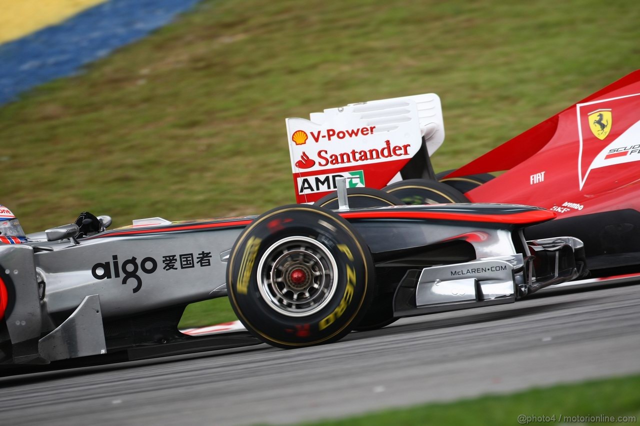 GP MALESIA, 10.04.2011- Gara, Jenson Button (GBR), McLaren  Mercedes, MP4-26 e Fernando Alonso (ESP), Ferrari, F-150 Italia 