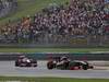 GP MALESIA, 10.04.2011- Gara, Nick Heidfeld (GER) Lotus Renault GP R31  davanti a Lewis Hamilton (GBR), McLaren  Mercedes, MP4-26 