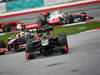 GP MALESIA, 10.04.2011- Gara, Nick Heidfeld (GER) Lotus Renault GP R31  davanti a Lewis Hamilton (GBR), McLaren  Mercedes, MP4-26 