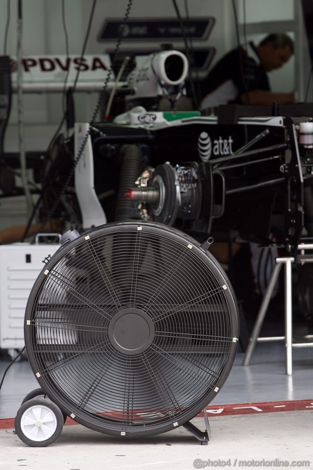 GP MALESIA, 07.04.2011- Williams FW33 