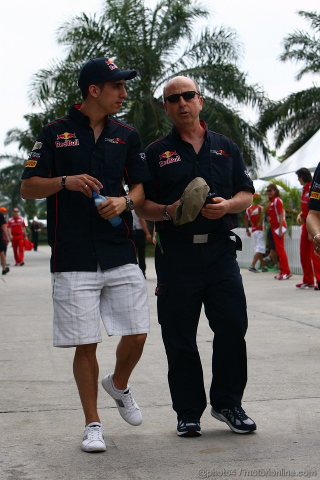 GP MALESIA, 07.04.2011- Sébastien Buemi (SUI), Scuderia Toro Rosso, STR6 