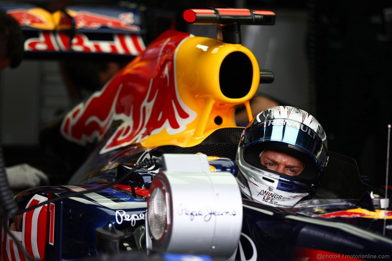 GP MALESIA, 09.04.2011- Prove Libere 3, Sabato, Sebastian Vettel (GER), Red Bull Racing, RB7