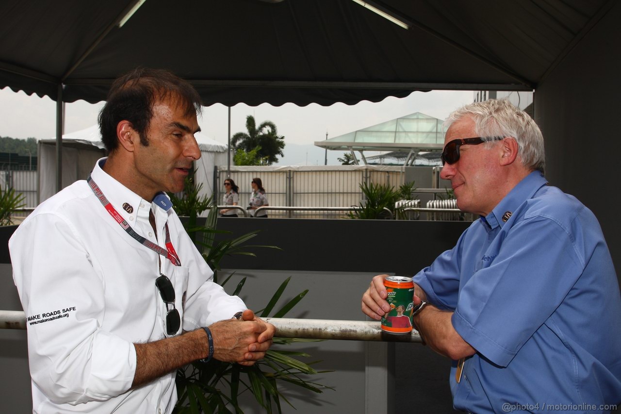 GP MALESIA, 09.04.2011- Prove Libere 3, Sabato, Emanuele Pirro (ITA), Stward FIA e Charlie Whiting (GBR), Gara director e safety delegate  