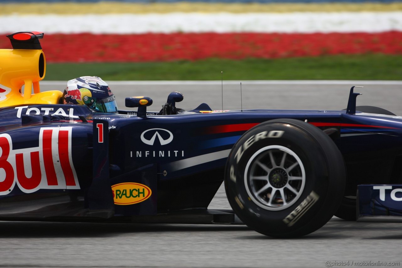 GP MALESIA, 09.04.2011- Prove Libere 3, Sabato, Sebastian Vettel (GER), Red Bull Racing, RB7