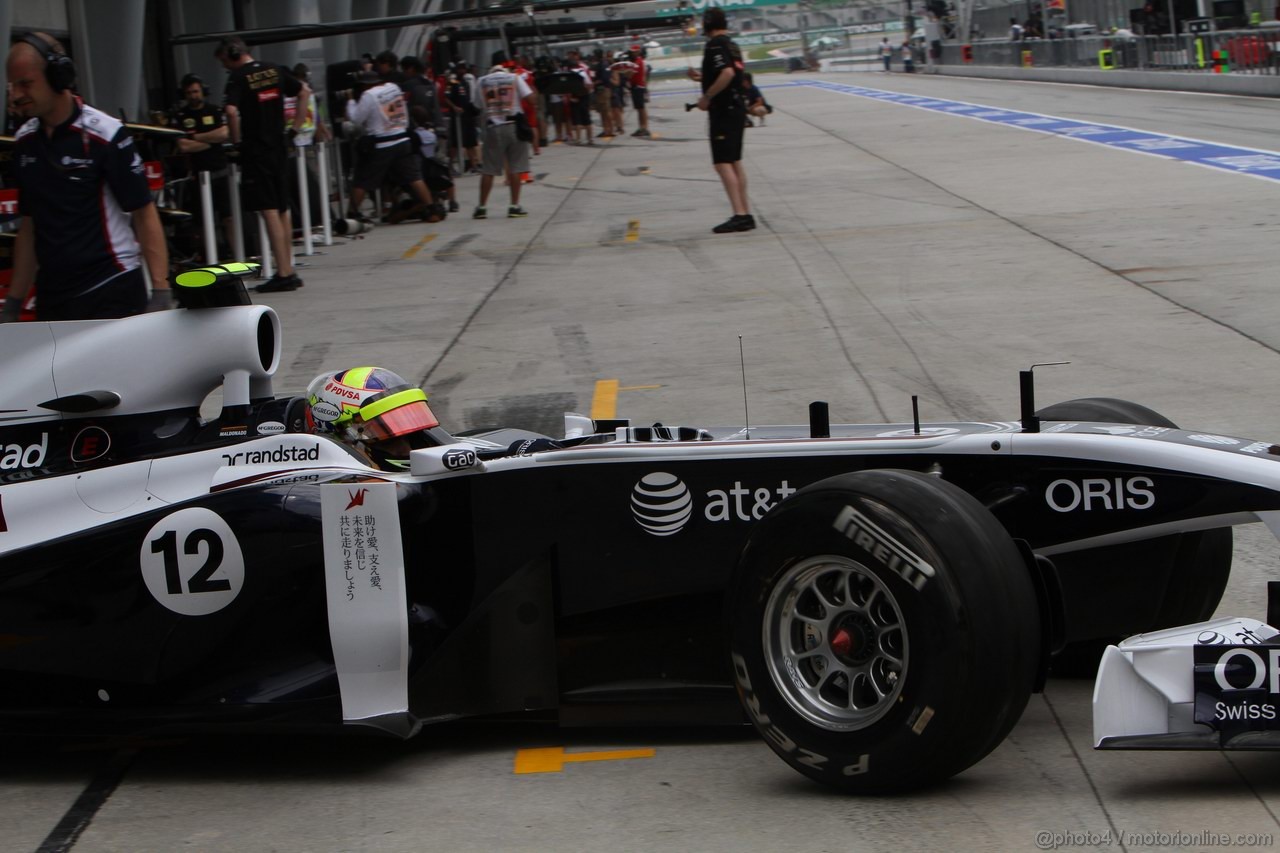 GP MALESIA, 09.04.2011- Prove Libere 3, Sabato, Pastor Maldonado (VEN), Williams FW33 