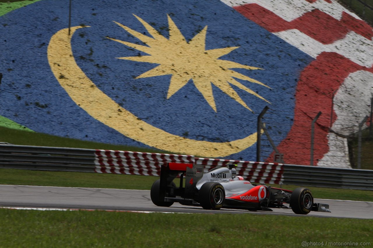 GP MALESIA, 09.04.2011- Prove Libere 3, Sabato, Jenson Button (GBR), McLaren Mercedes, MP4-26