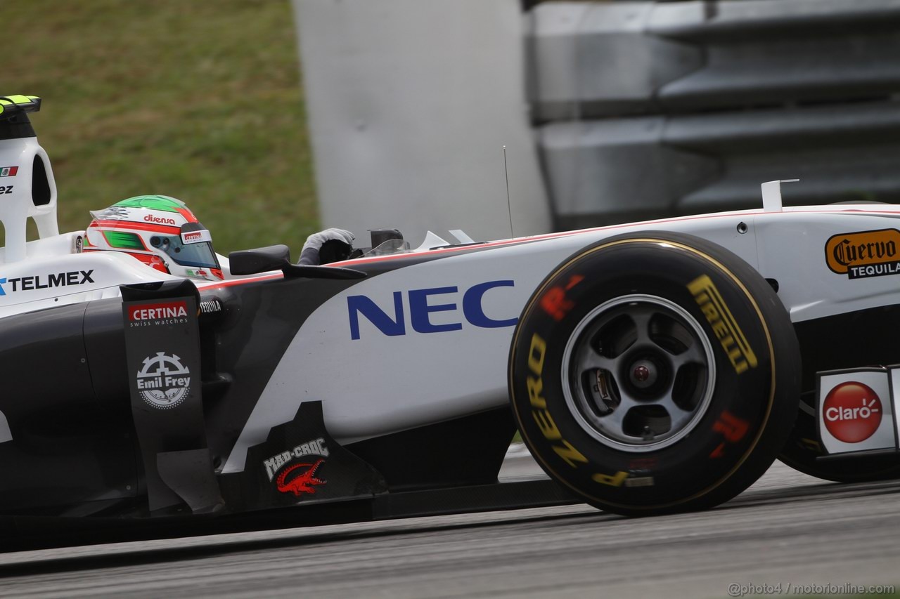 GP MALESIA, 09.04.2011- Prove Libere 3, Sabato, Sergio Pérez (MEX), Sauber F1 Team C30