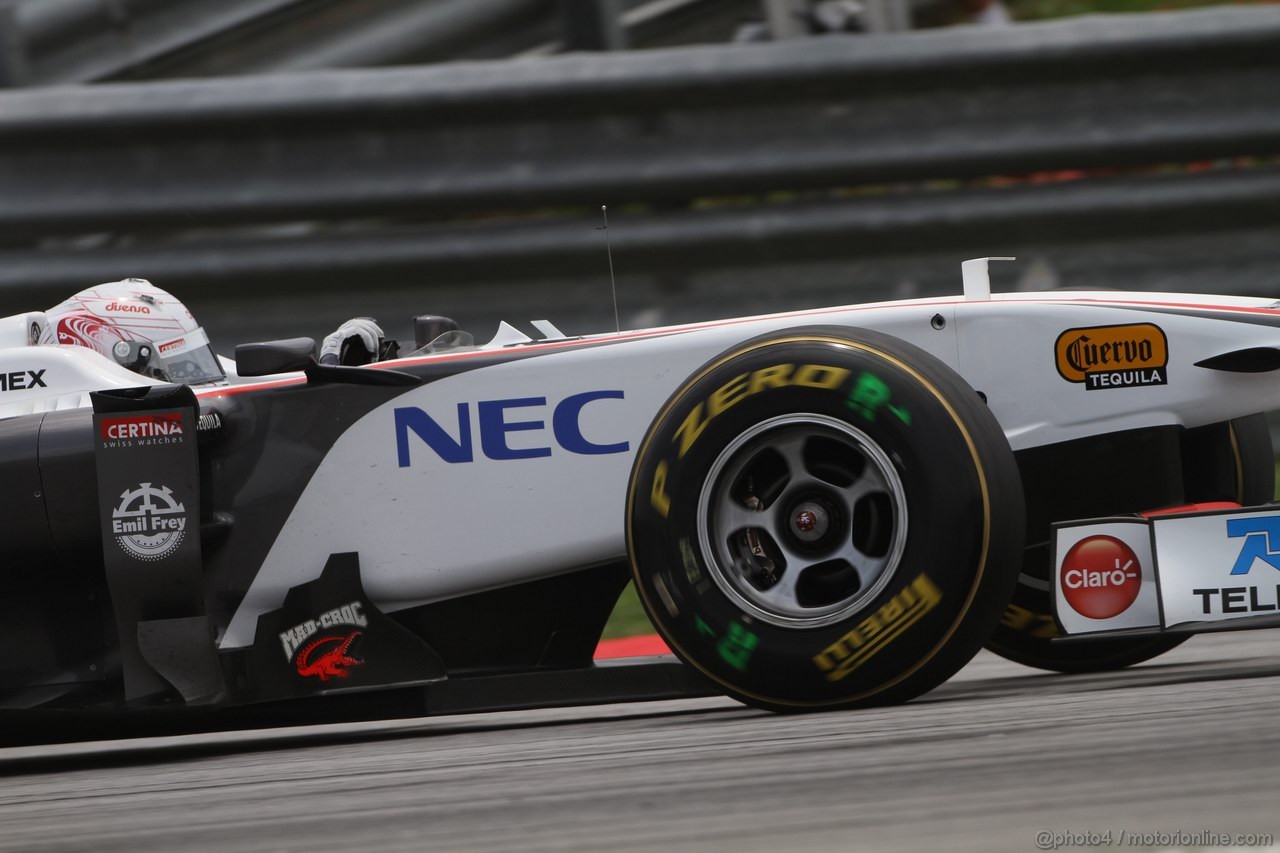 GP MALESIA, 09.04.2011- Prove Libere 3, Sabato, Kamui Kobayashi (JAP), Sauber F1 Team C30 