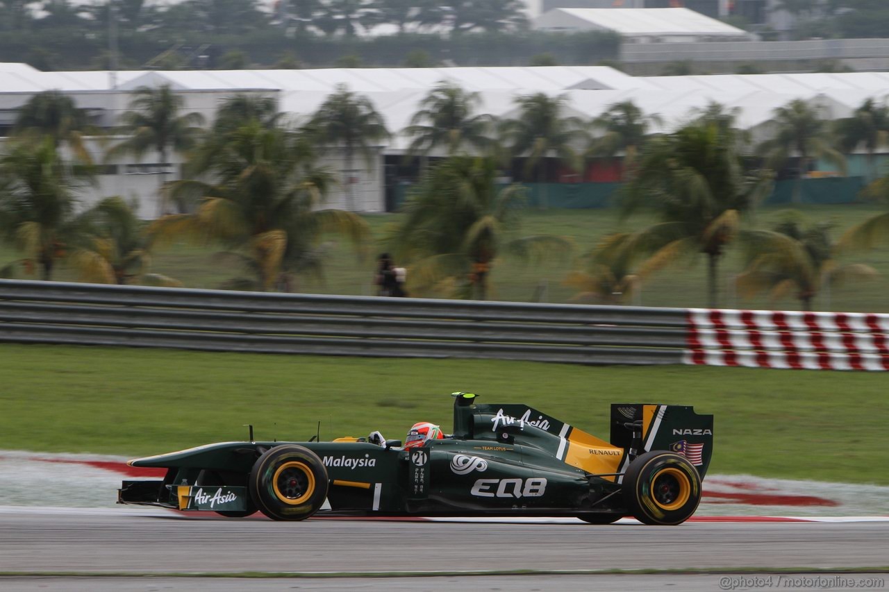 GP MALESIA, 09.04.2011- Qualifiche, Jarno Trulli (ITA), Team Lotus, TL11 