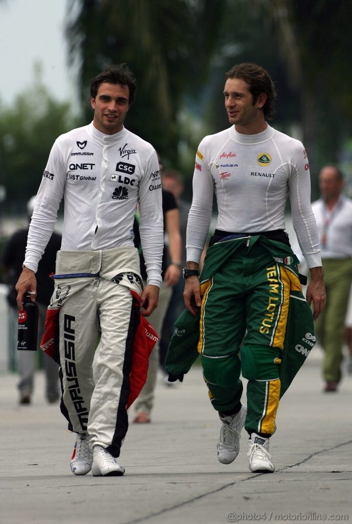 GP MALESIA, 09.04.2011- Qualifiche, Jerome D'Ambrosio (BEL), Marussia Virgin Racing VR-02 e Jarno Trulli (ITA), Team Lotus, TL11 