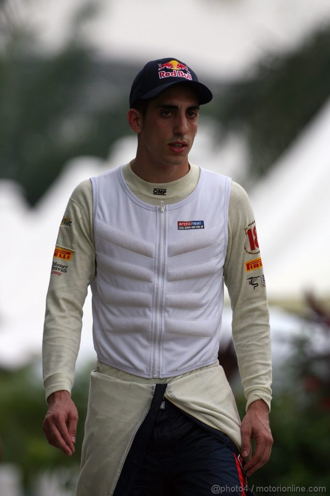 GP MALESIA, 09.04.2011- Qualifiche, Sébastien Buemi (SUI), Scuderia Toro Rosso, STR6