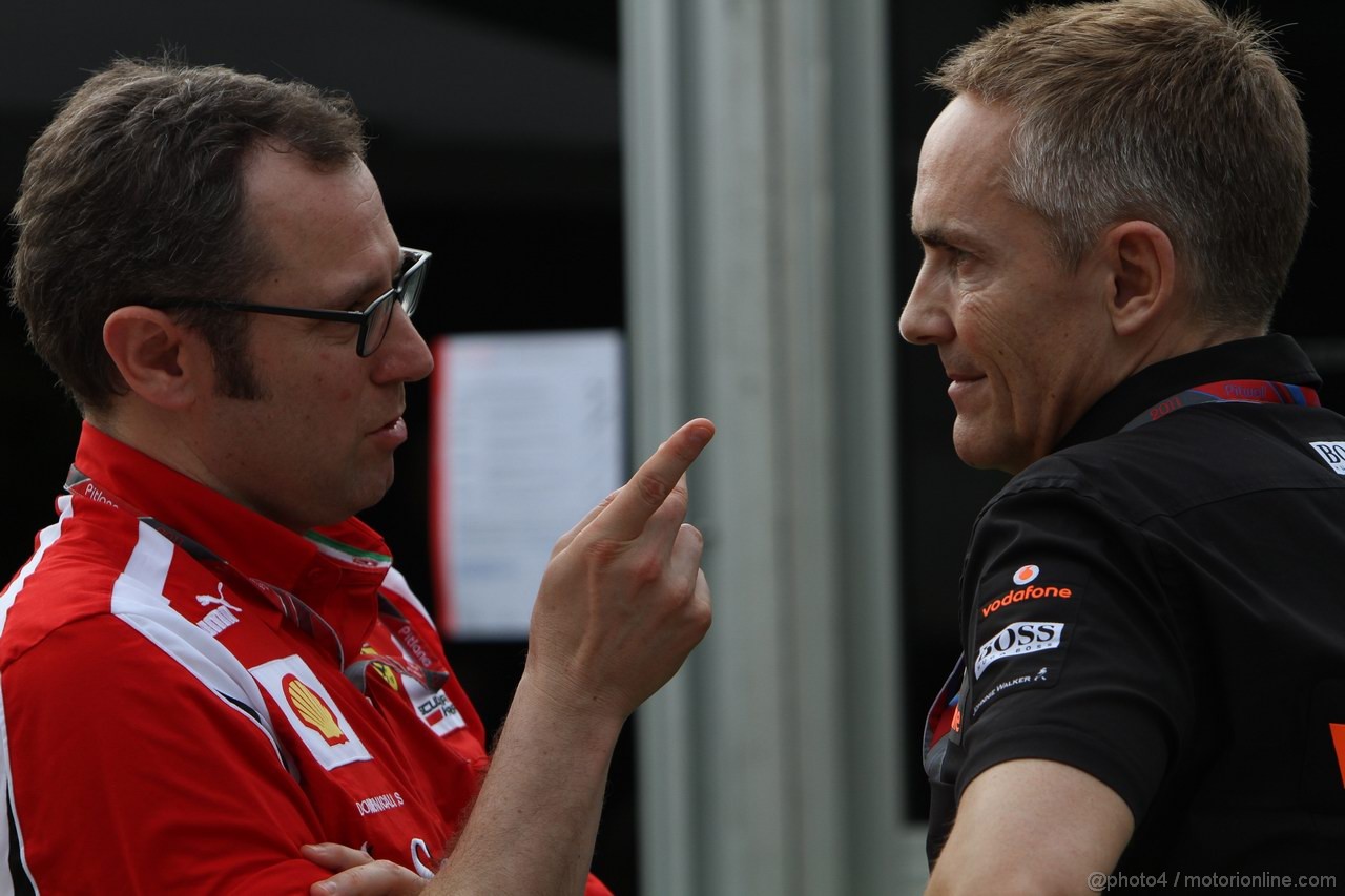 GP MALESIA, 09.04.2011- Stefano Domenicali (ITA), Head of the Gestione Sportiva e Martin Whitmarsh (GBR), Chief Executive Officer Mclaren 
