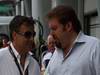 GP MALESIA, 09.04.2011- Prove Libere 3, Sabato, Jean Alesi (FRA) e Gino Rosato, Vice-President Corporate Affairs Lotus