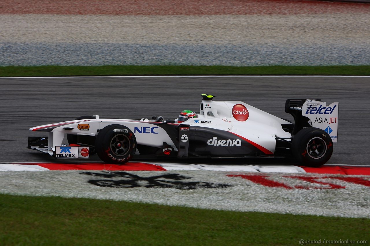 GP MALESIA, 08.04.2011- Prove Libere 1, Venerdi', Sergio Pérez (MEX), Sauber F1 Team C30