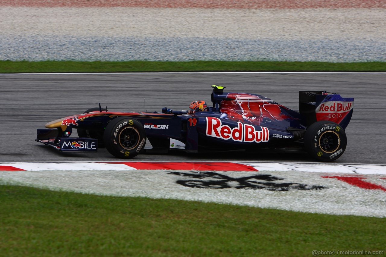 GP MALESIA, 08.04.2011- Prove Libere 1, Venerdi', Jaime Alguersuari (SPA), Scuderia Toro Rosso, STR6 