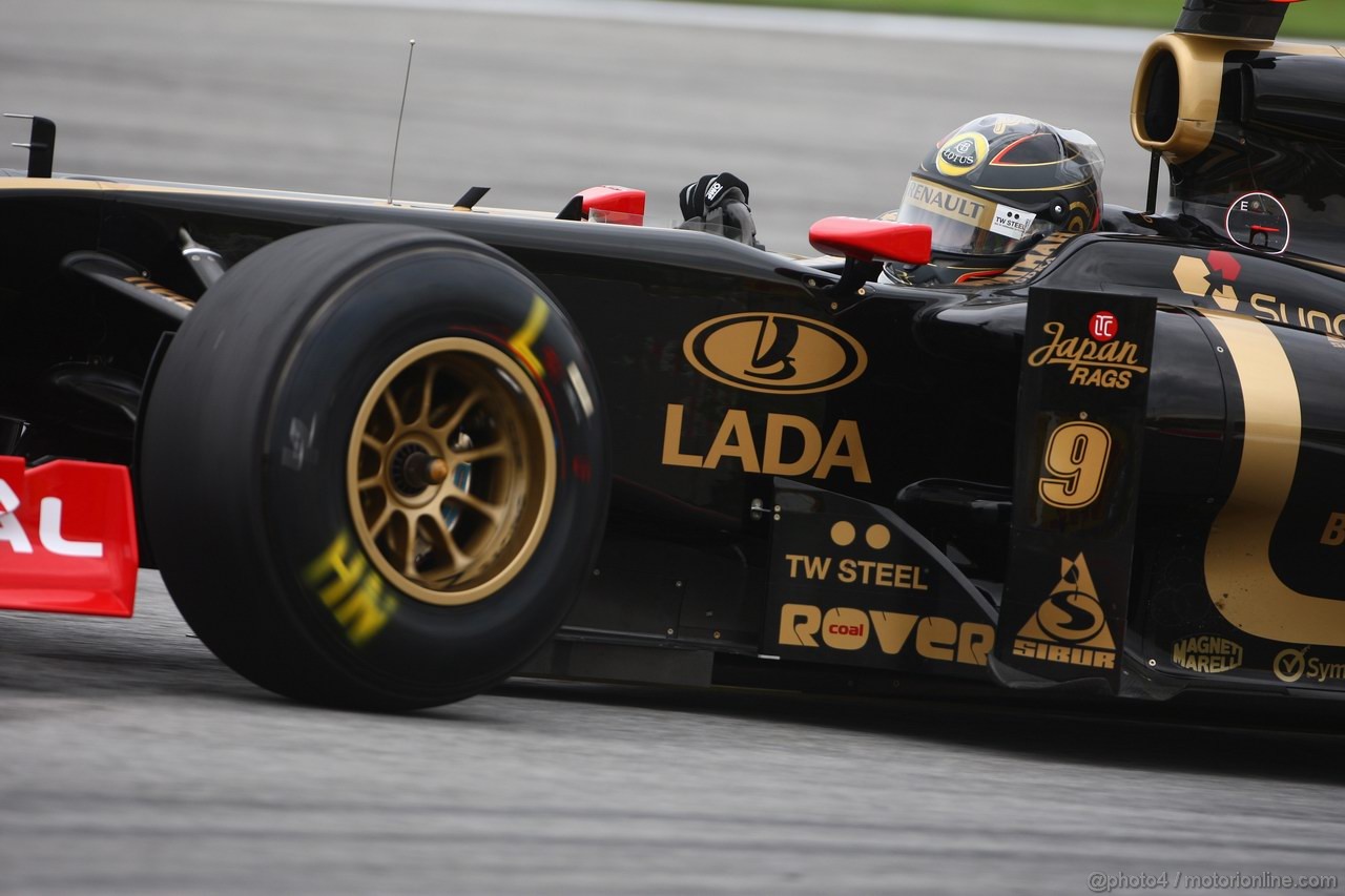 GP MALESIA, 08.04.2011- Prove Libere 1, Venerdi', Nick Heidfeld (GER) Lotus Renault GP R31  