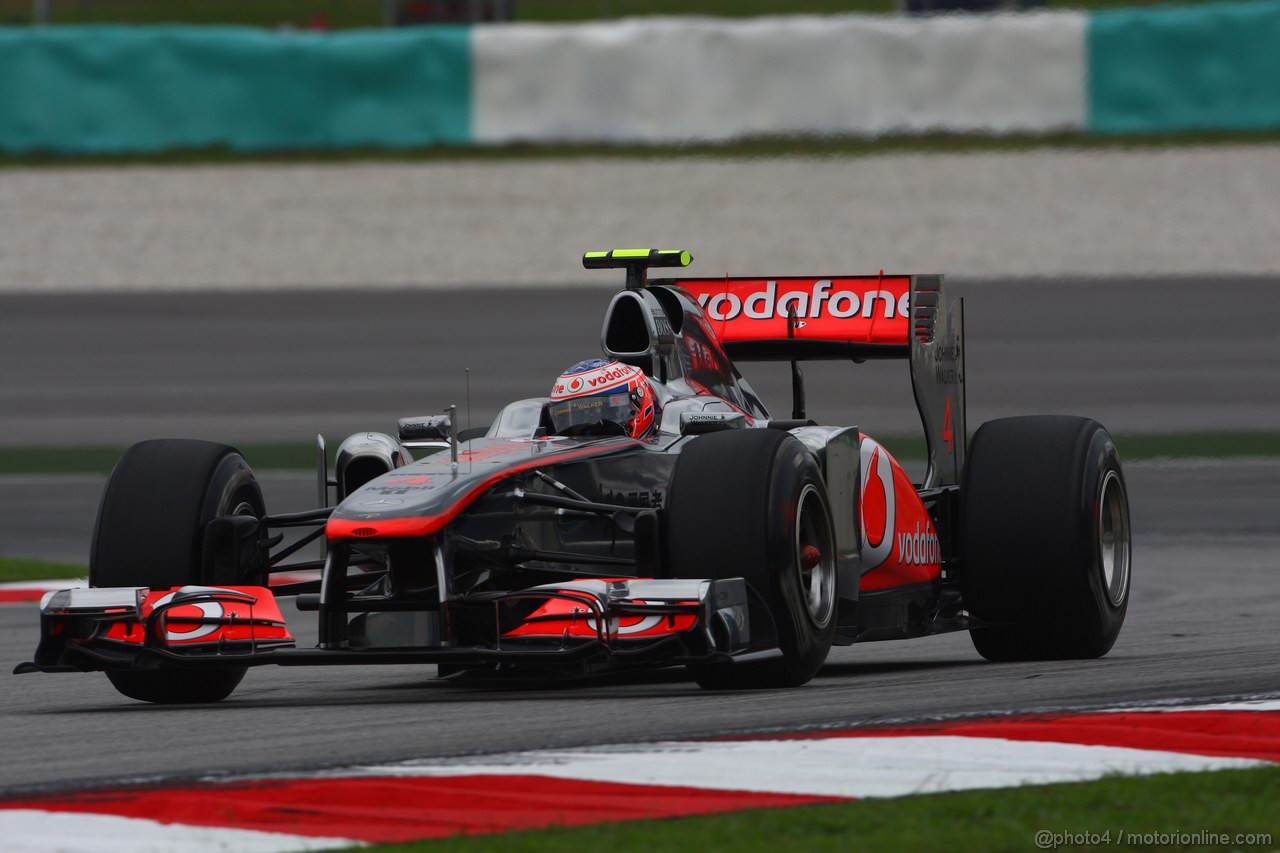 GP MALESIA, 08.04.2011- Prove Libere 1, Venerdi', Jenson Button (GBR), McLaren Mercedes, MP4-26