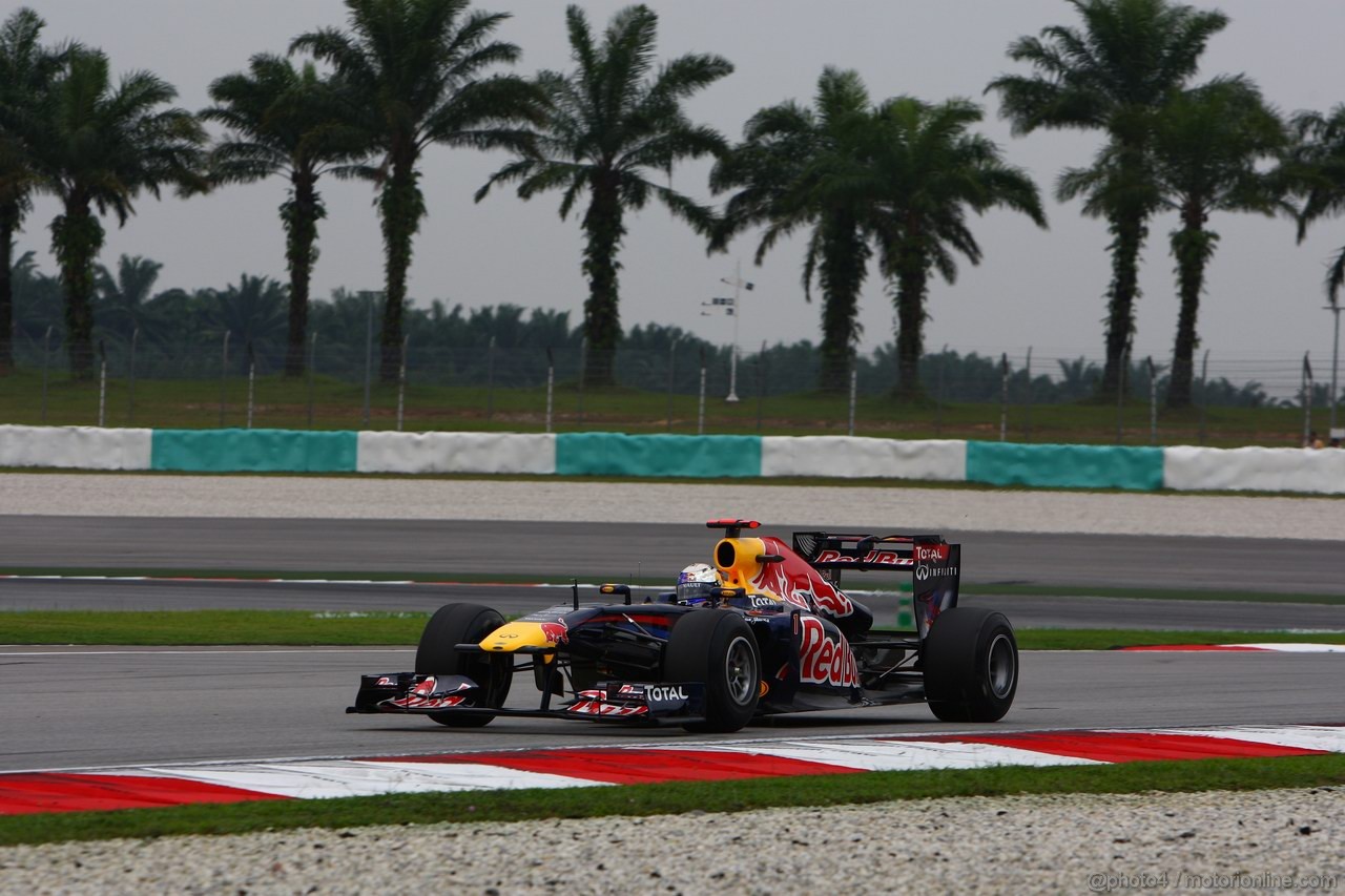 GP MALESIA, 08.04.2011- Prove Libere 1, Venerdi', Sebastian Vettel (GER), Red Bull Racing, RB7 