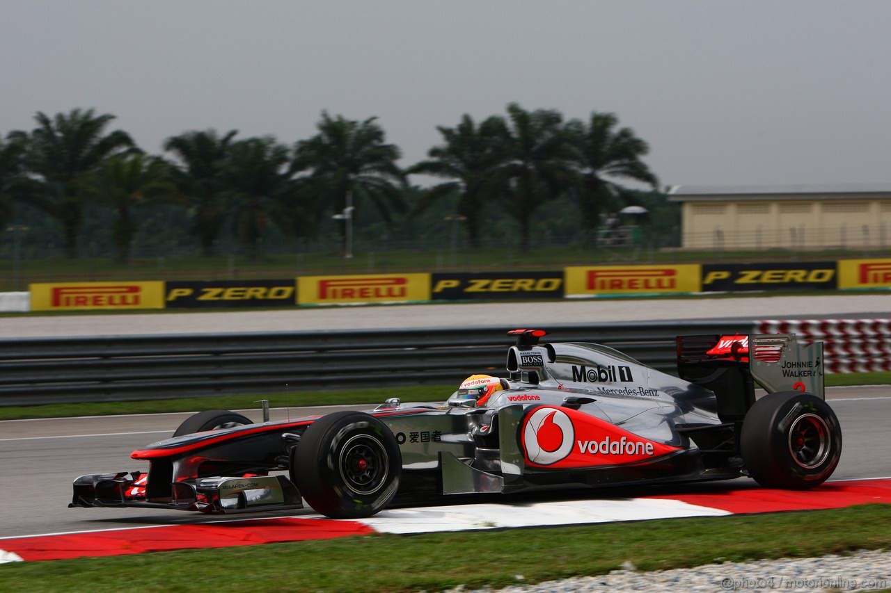 GP MALESIA, 08.04.2011- Prove Libere 1, Venerdi', Lewis Hamilton (GBR), McLaren  Mercedes, MP4-26 