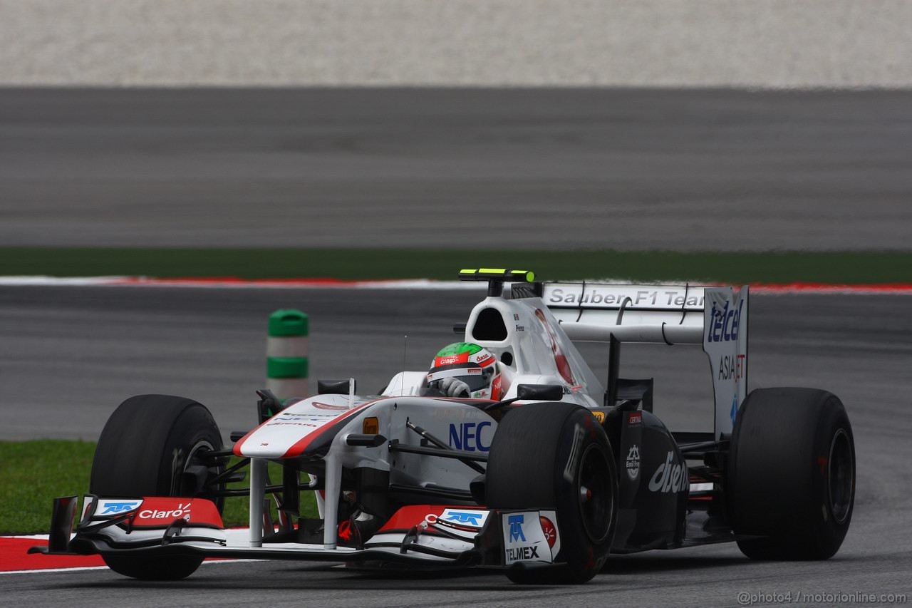 GP MALESIA, 08.04.2011- Prove Libere 1, Venerdi', Sergio Pérez (MEX), Sauber F1 Team C30 