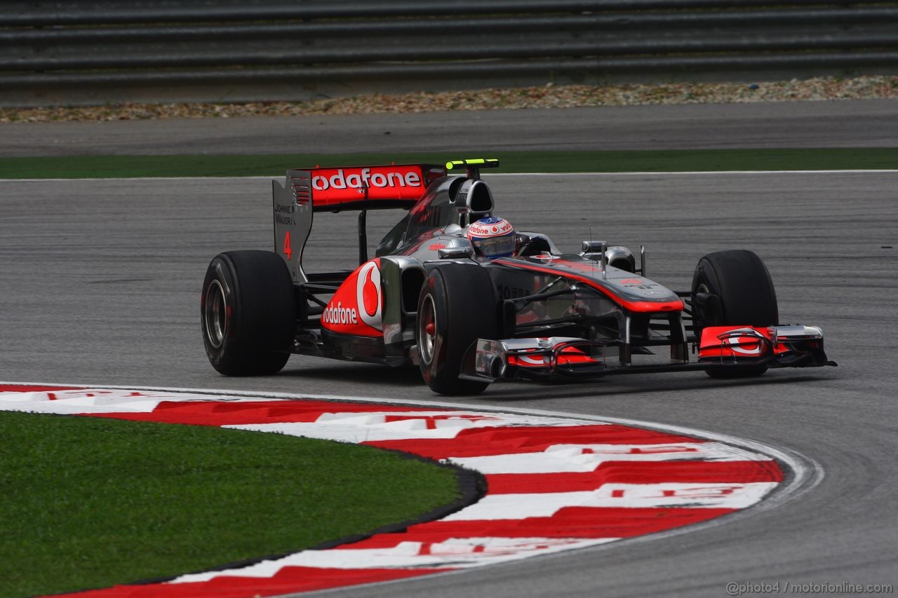 GP MALESIA, 08.04.2011- Prove Libere 1, Venerdi', Jenson Button (GBR), McLaren  Mercedes, MP4-26 