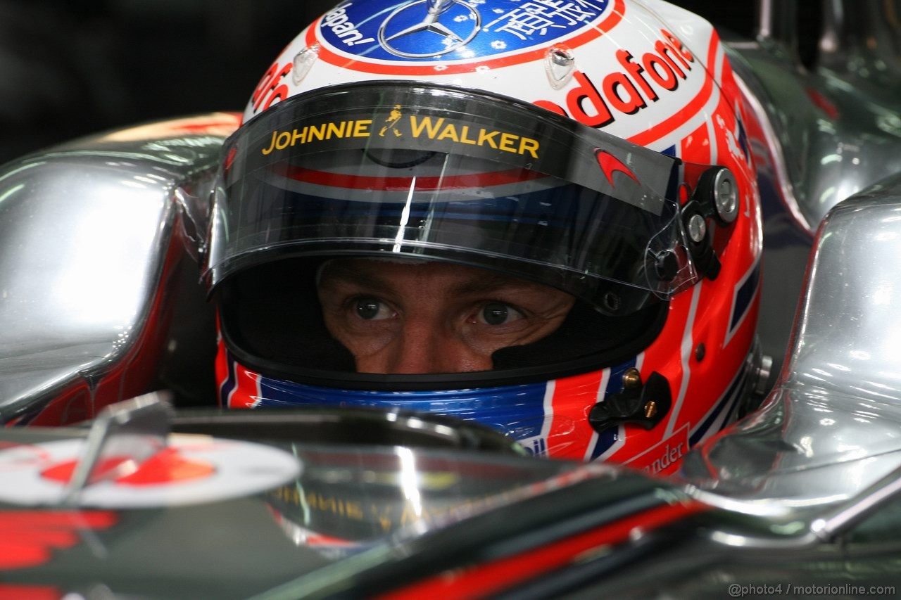 GP MALESIA, 08.04.2011- Prove Libere 1, Venerdi', Jenson Button (GBR), McLaren Mercedes, MP4-26