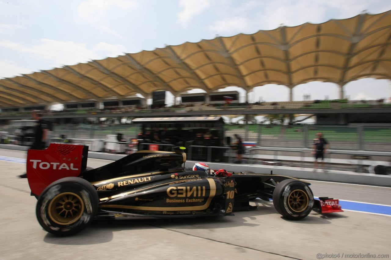 GP MALESIA, 08.04.2011- Prove Libere 1, Venerdi', Vitaly Petrov (RUS), Lotus Renault GP, R31
