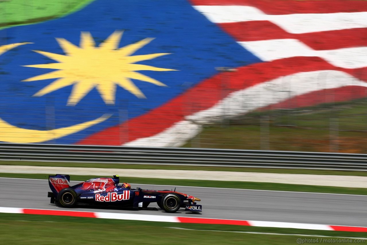 GP MALESIA, 08.04.2011- Prove Libere 1, Venerdi', Jaime Alguersuari (SPA), Scuderia Toro Rosso, STR6 